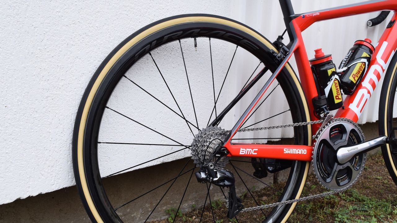 The small rear triangle of the BMC Teammachine is retained