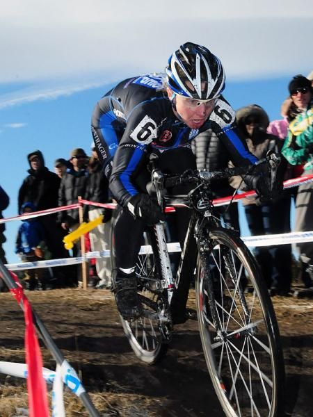 Laura Van Gilder (C3 Athletes Serving Athletes) looked strong as usual.