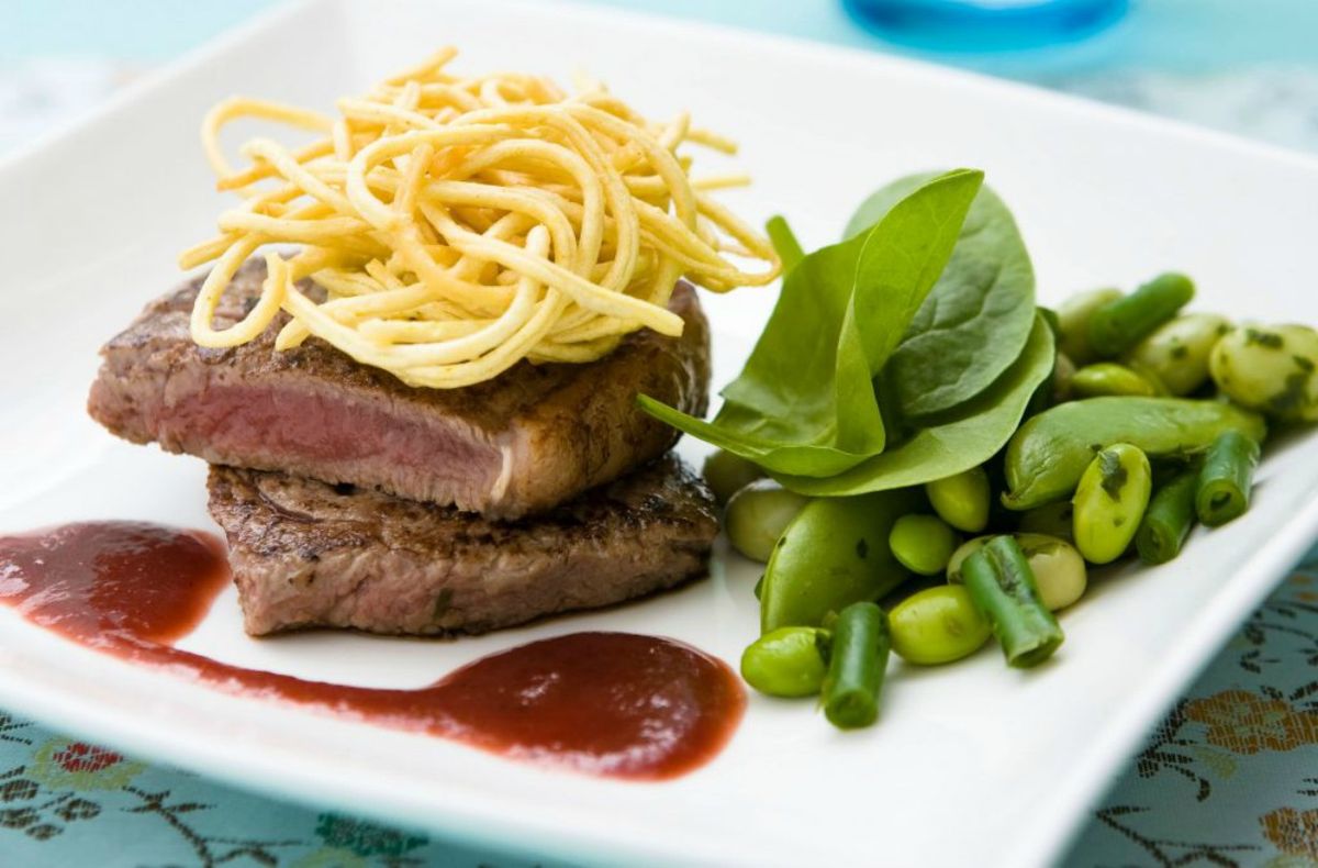 Spicy steak with plum sauce Recipes GoodtoKnow