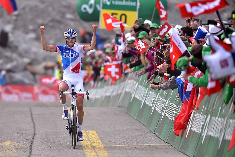 Thibaut Pinot (FDJ) wins on Rettenbachgletscher