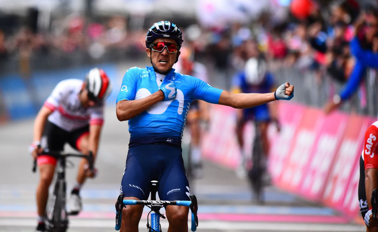 Richard Carapaz (Movistar) wins stage 4 of the Giro d'Italia