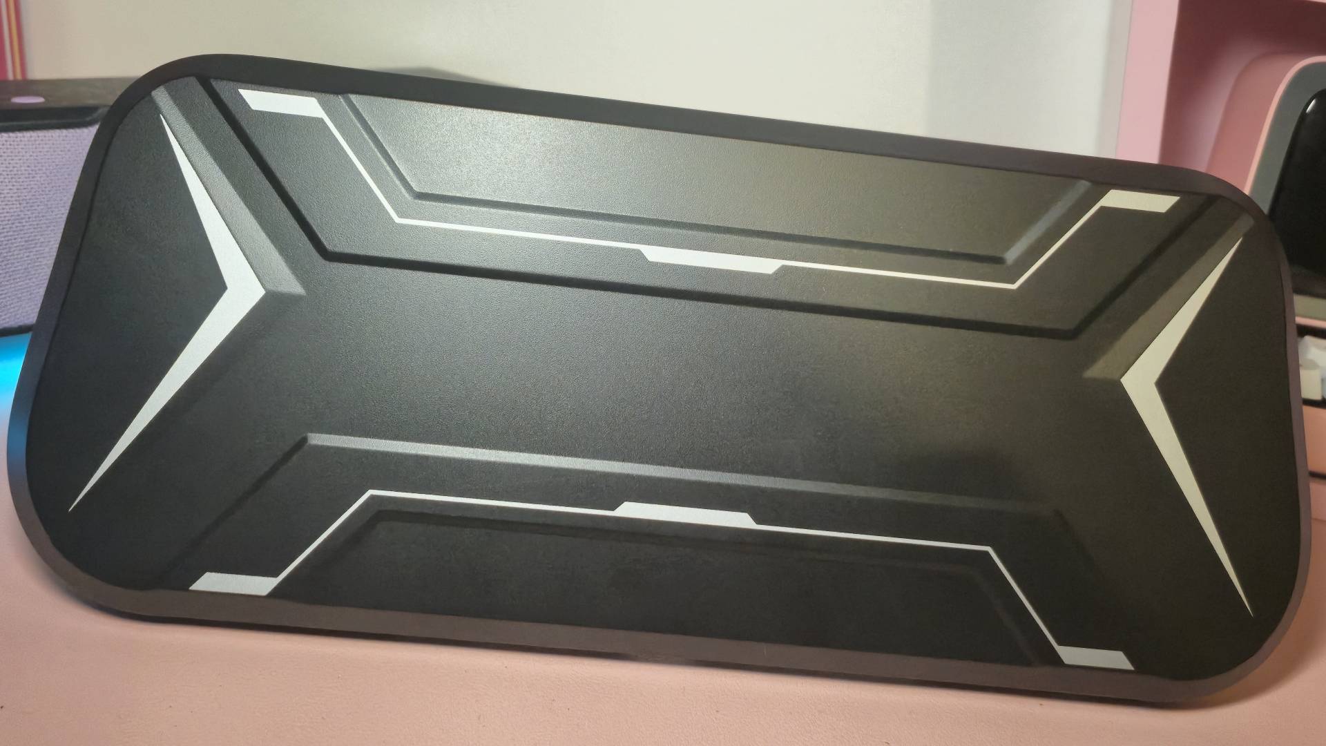 Image of the Fastsnail Switch 2 Protective case with its top cover on.