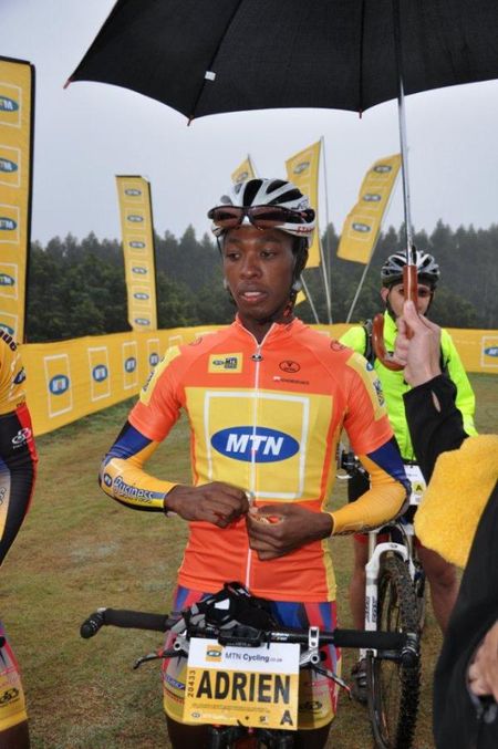 Adrien Niyonshuti (MTN-Energade) wearns the series leader's jersey in the absence of Kevin Evans. Niyonshuti finished second behind Max Knox.
