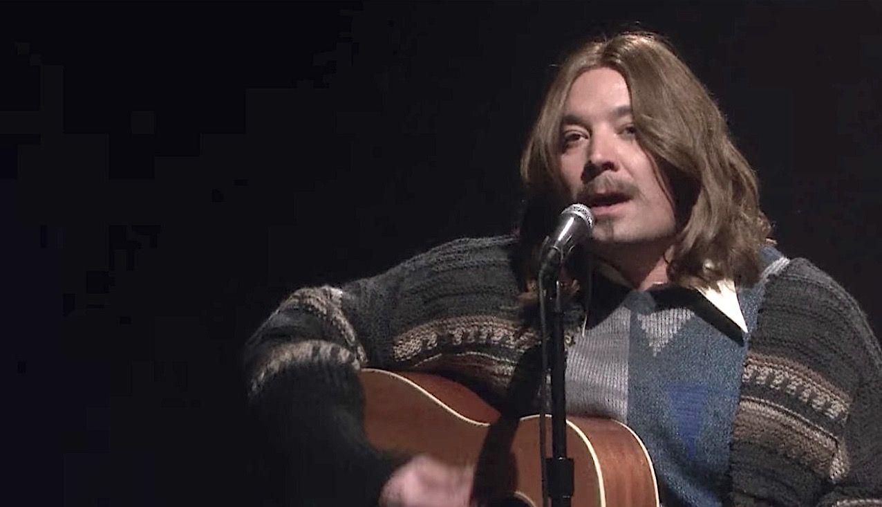 Jimmy Fallon channels James Taylor