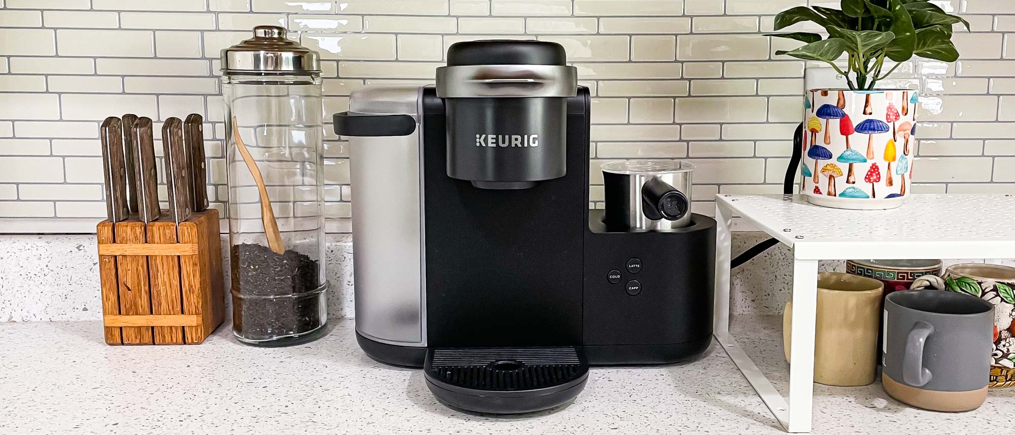 Keurig K-Latte Single Serve K-Cup Coffee and Latte Maker, Comes with Milk Frother, Compatible With all Keurig K-Cup Pods, Black