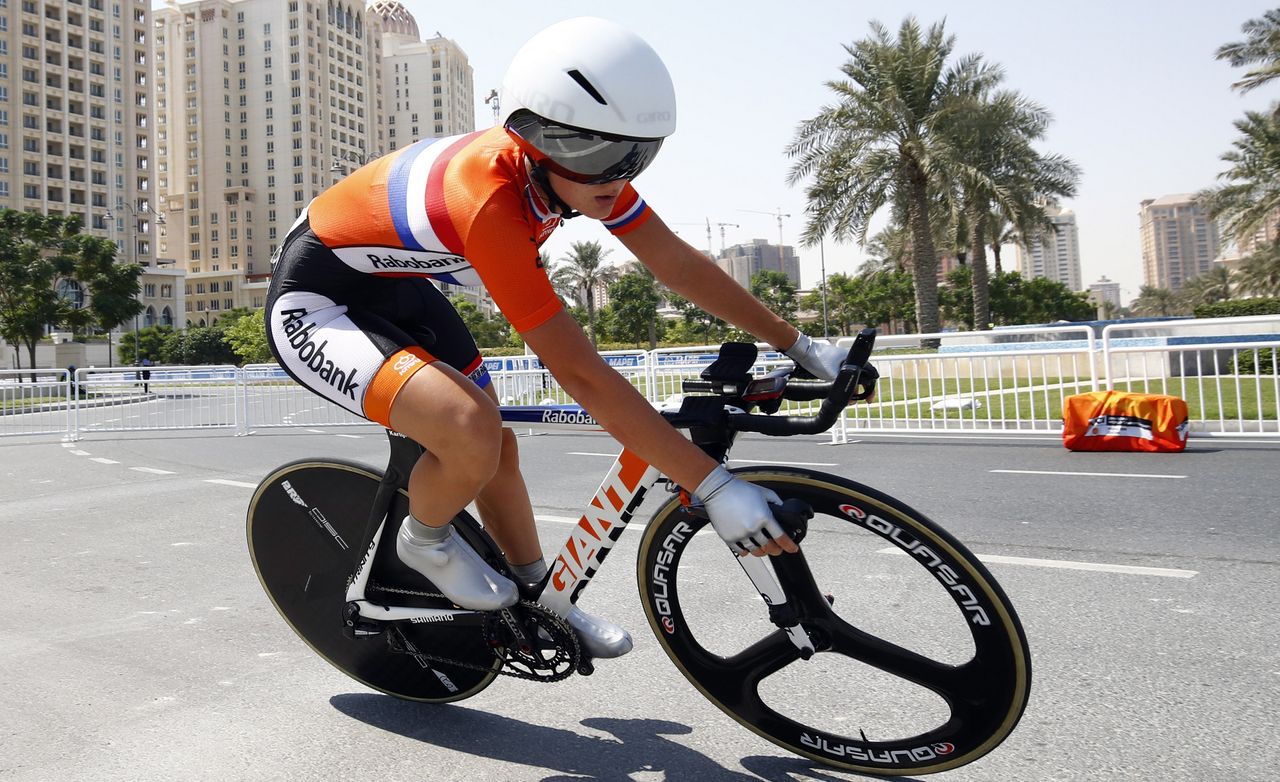 Karlijn Swinkels (Netherlands)