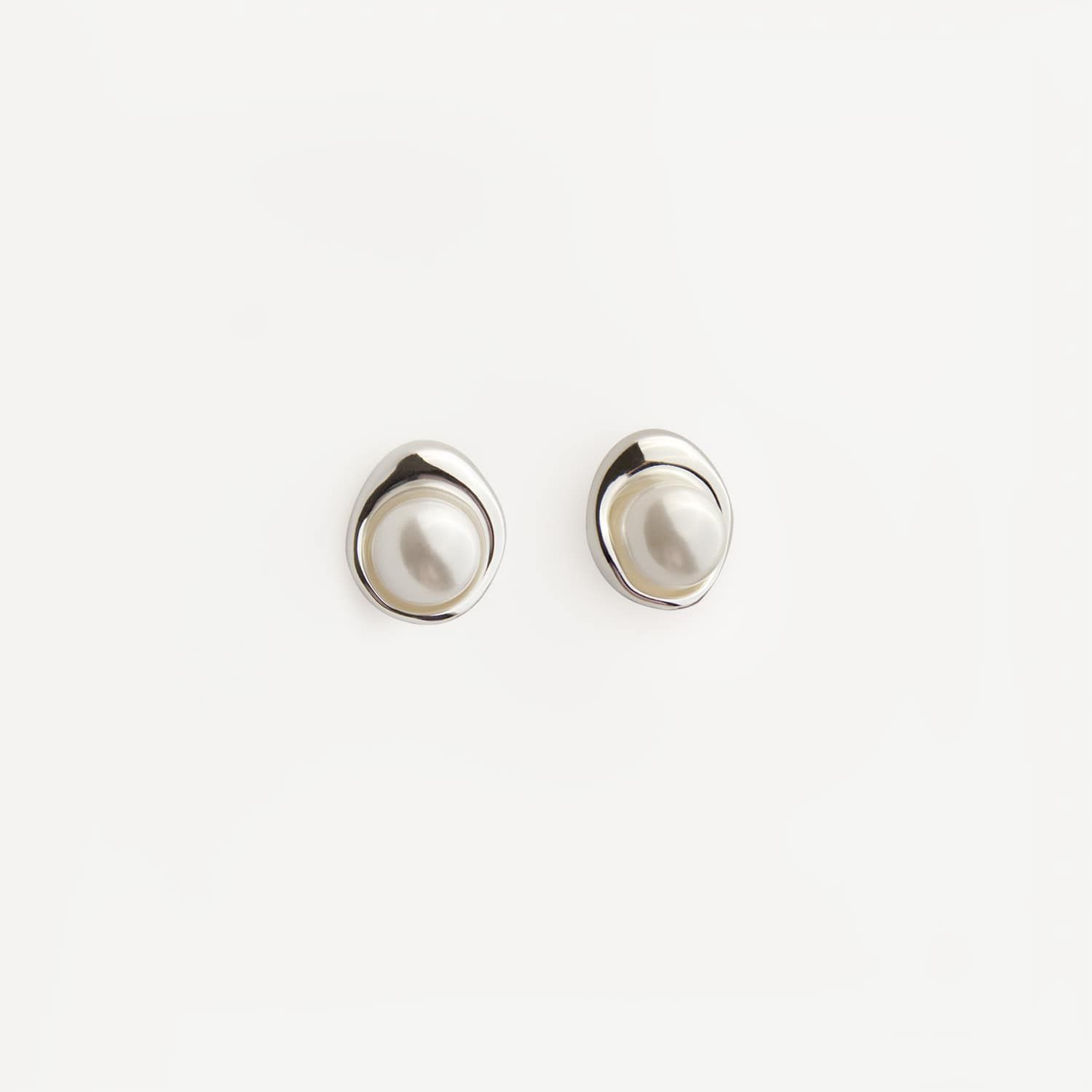 Moonlit Pearl Clip-On Earrings