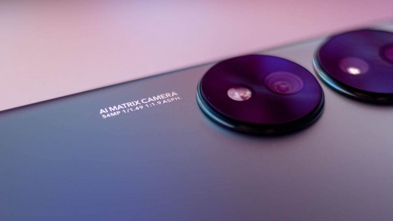 A closeup of the Honor 70's rear camera