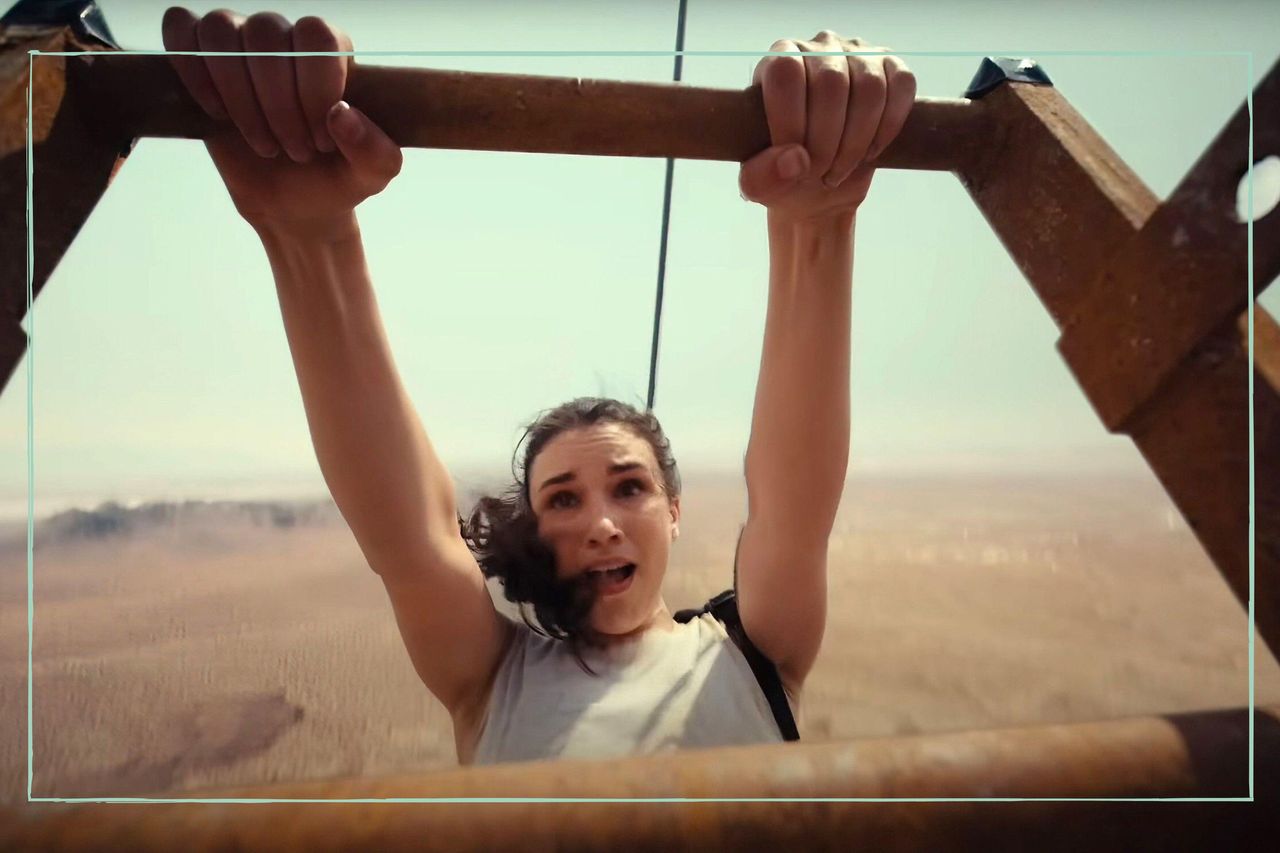 Grace Fulton as Becky in Fall