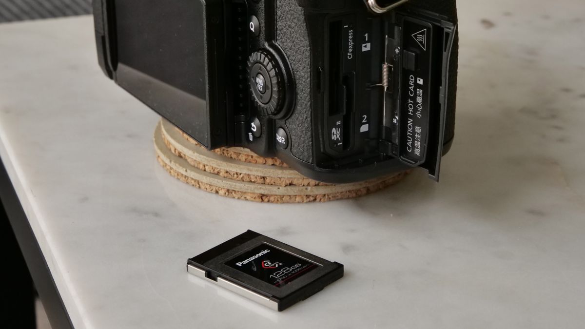 The Panasonic GH6 camera sitting on a table