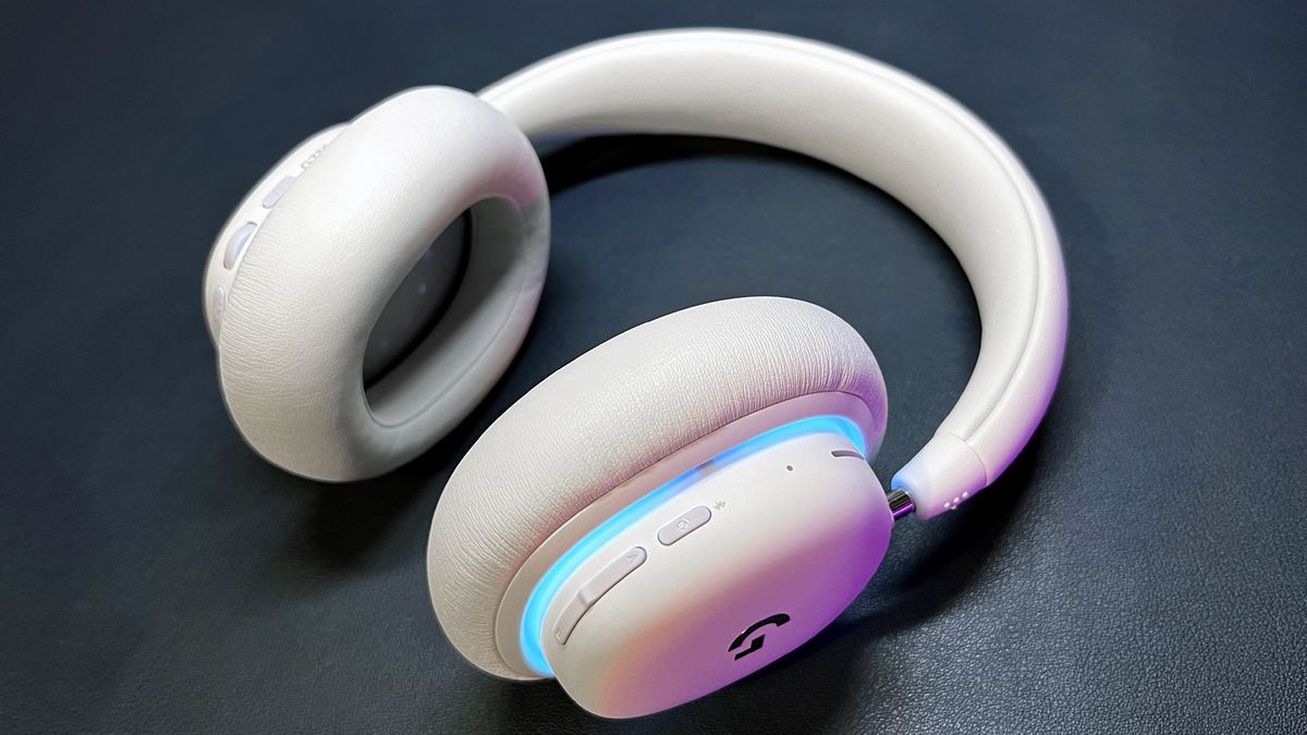 Logitech G735 Review: Not the First White Headset | Tom's Hardware