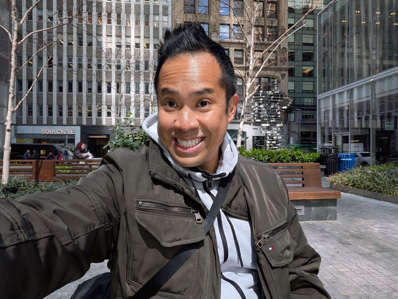 Google Pixel 9a selfie sample.