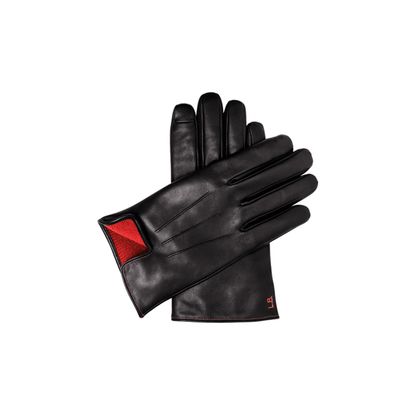 These gloves offer more than just warmth. 