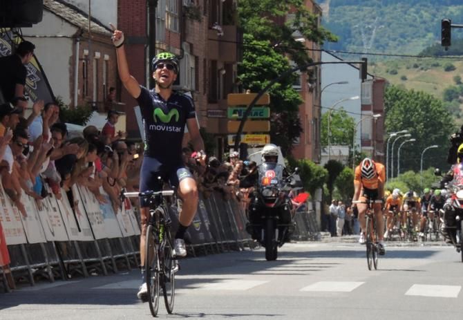 Jes&uacute;s Herrada wins!