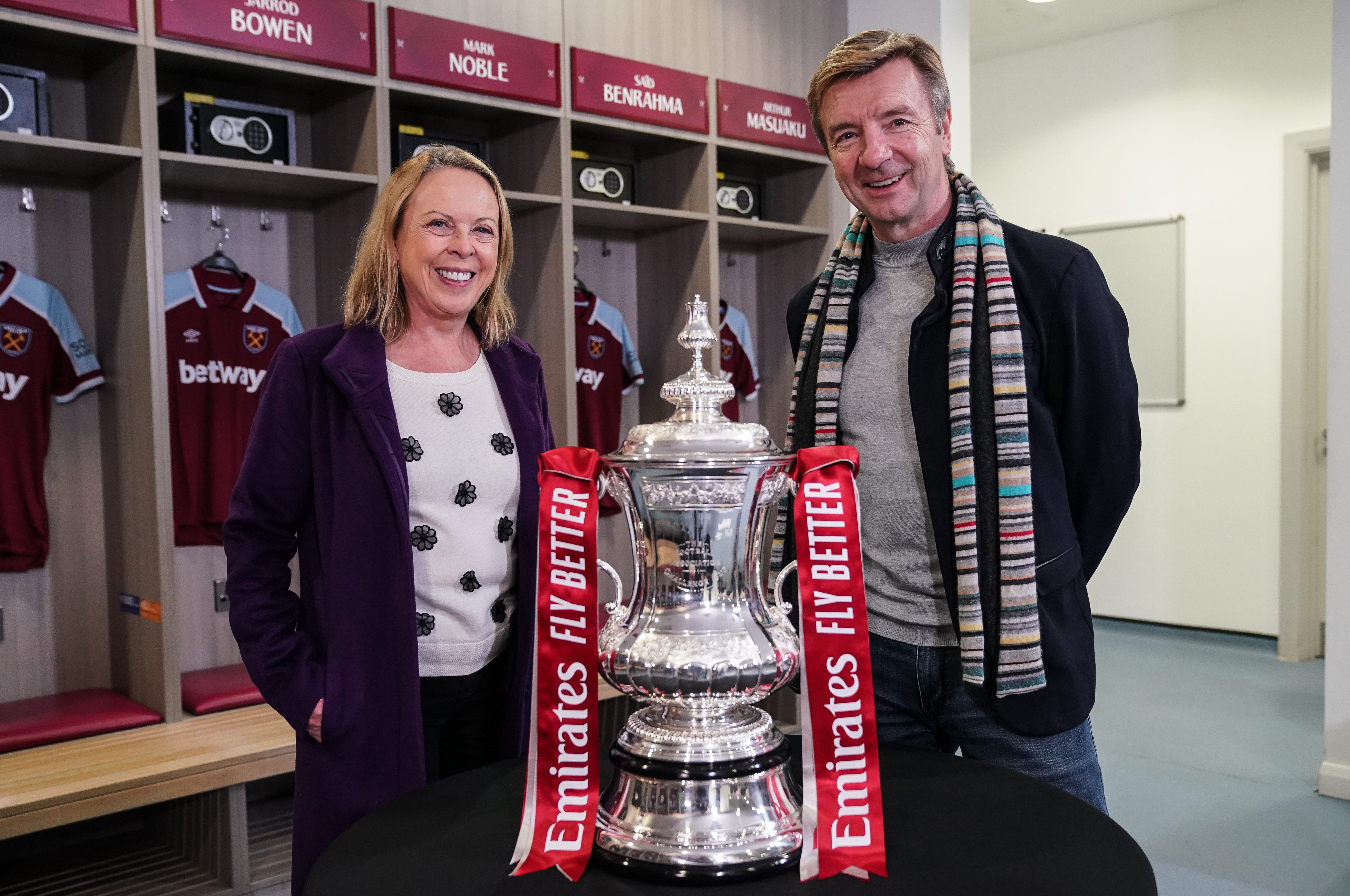 TV tonight Jayne Torvill and Christopher Dean.