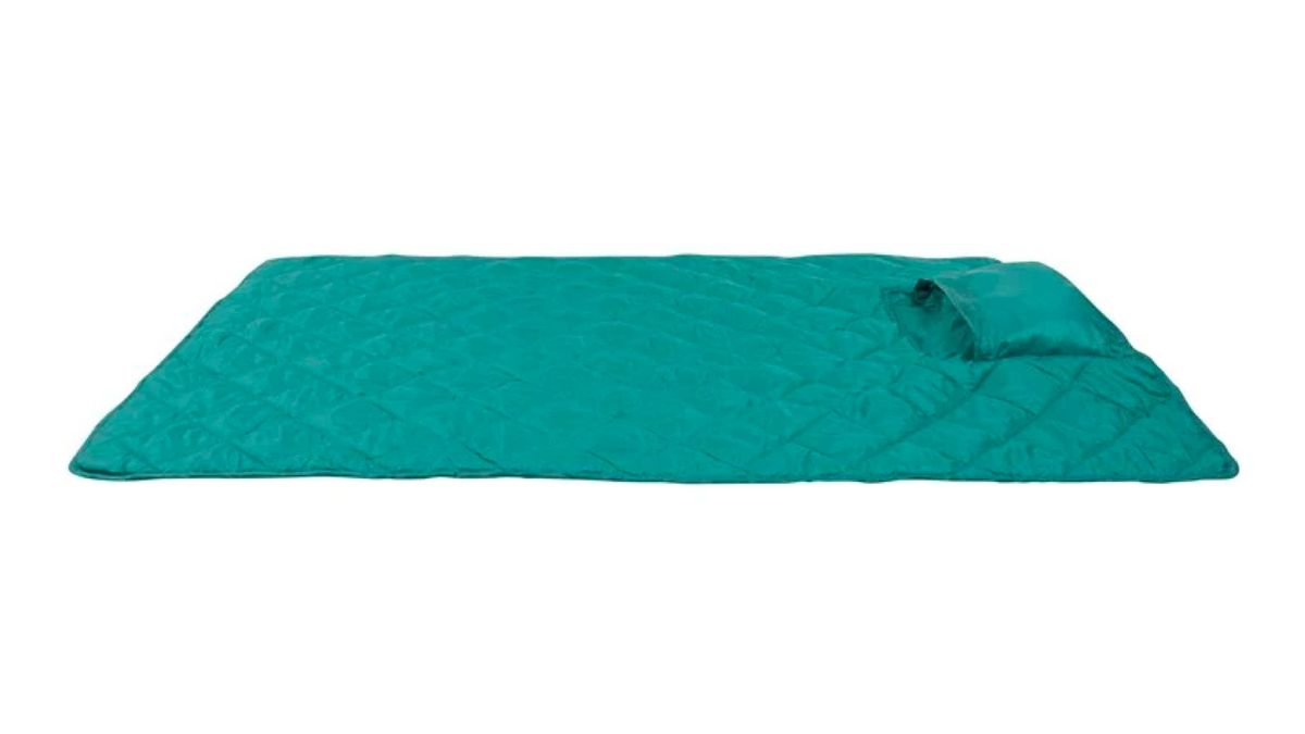 Mountain Warehouse Compact Camping Blanket review Advnture