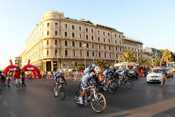 Vaiano-Solaritech head off in the prologue of Giro della Toscana - the final chance to race in the sun each season for the Europeans.
