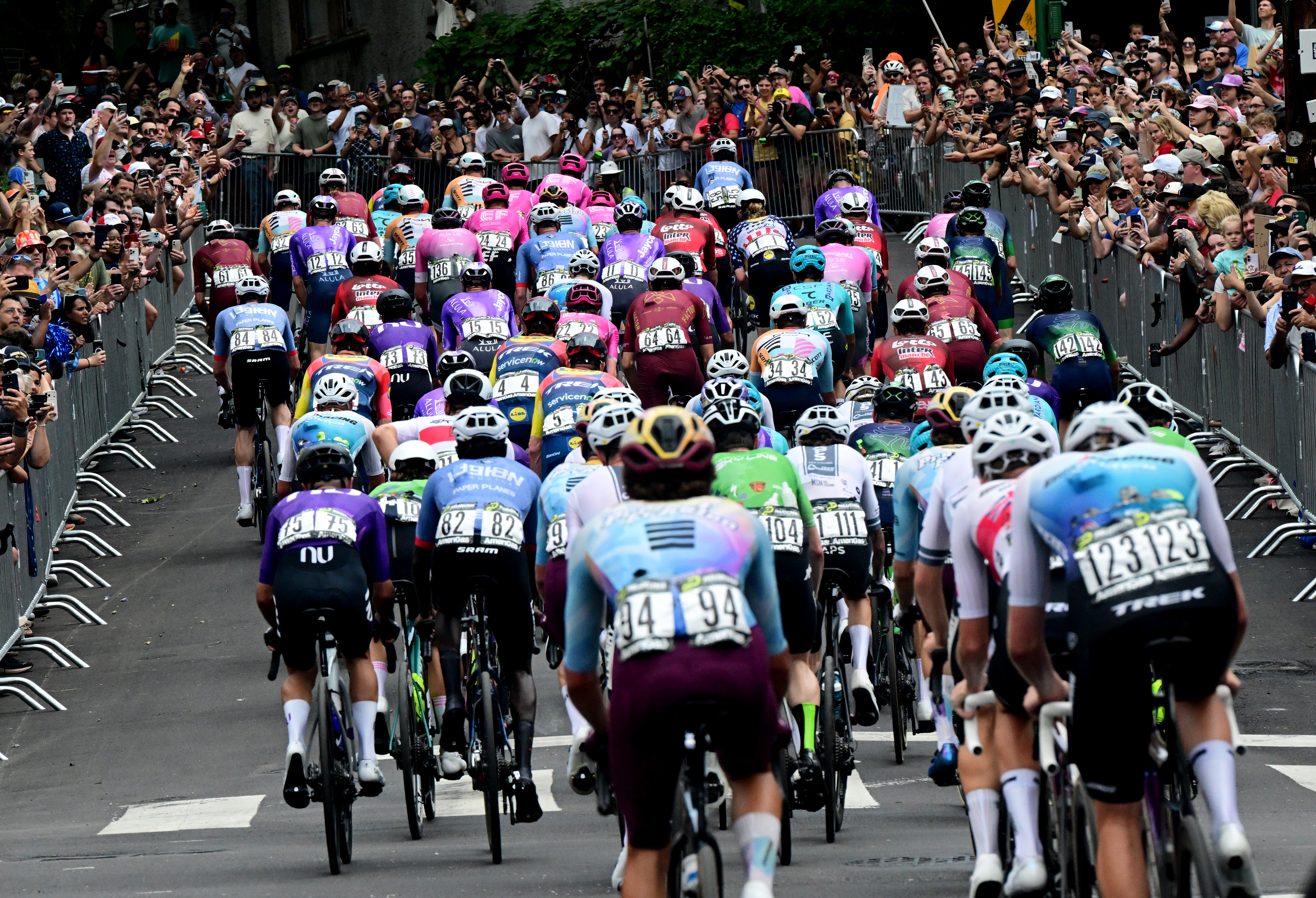 The field at the Philadelphia Cycling Classic 2026