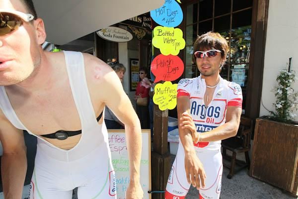 Argos-Shimano riders prepare for a hot day on the road.