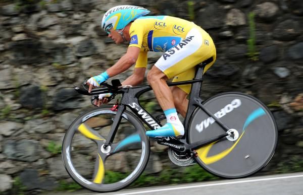 Alexander Vinokourov (Astana) had a bad day and finished 14th