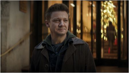 Jeremy Renner in Hawkeye