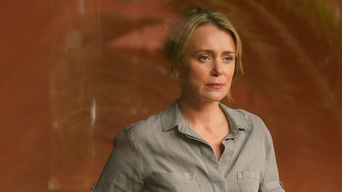 Keeley Hawes in Crossfire