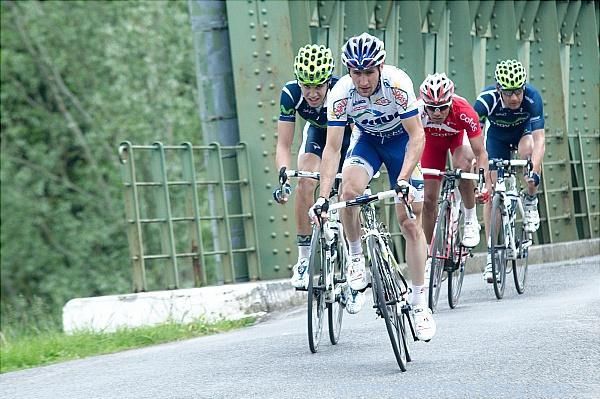 Jonathan Hivert (Saur-Sojasun) heads the break.
