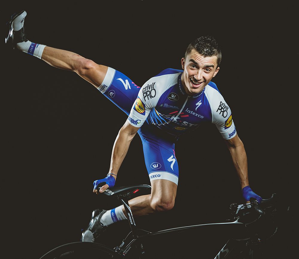 Julian Alaphilippe (Quick-Step Floors) models the new kit