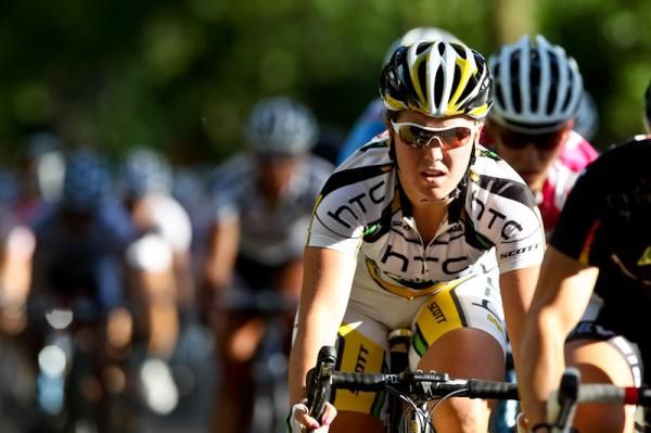 Eventual winner Chloe Hosking (HTC-Columbia) staying tucked into the field.