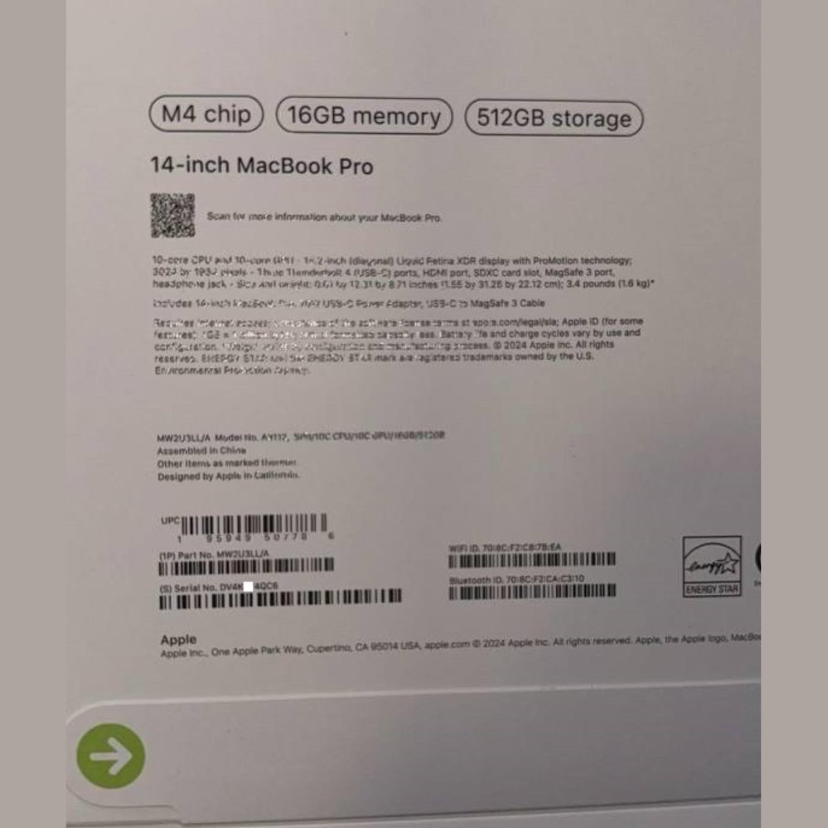 Pictures of the leaked MacBook Pro box