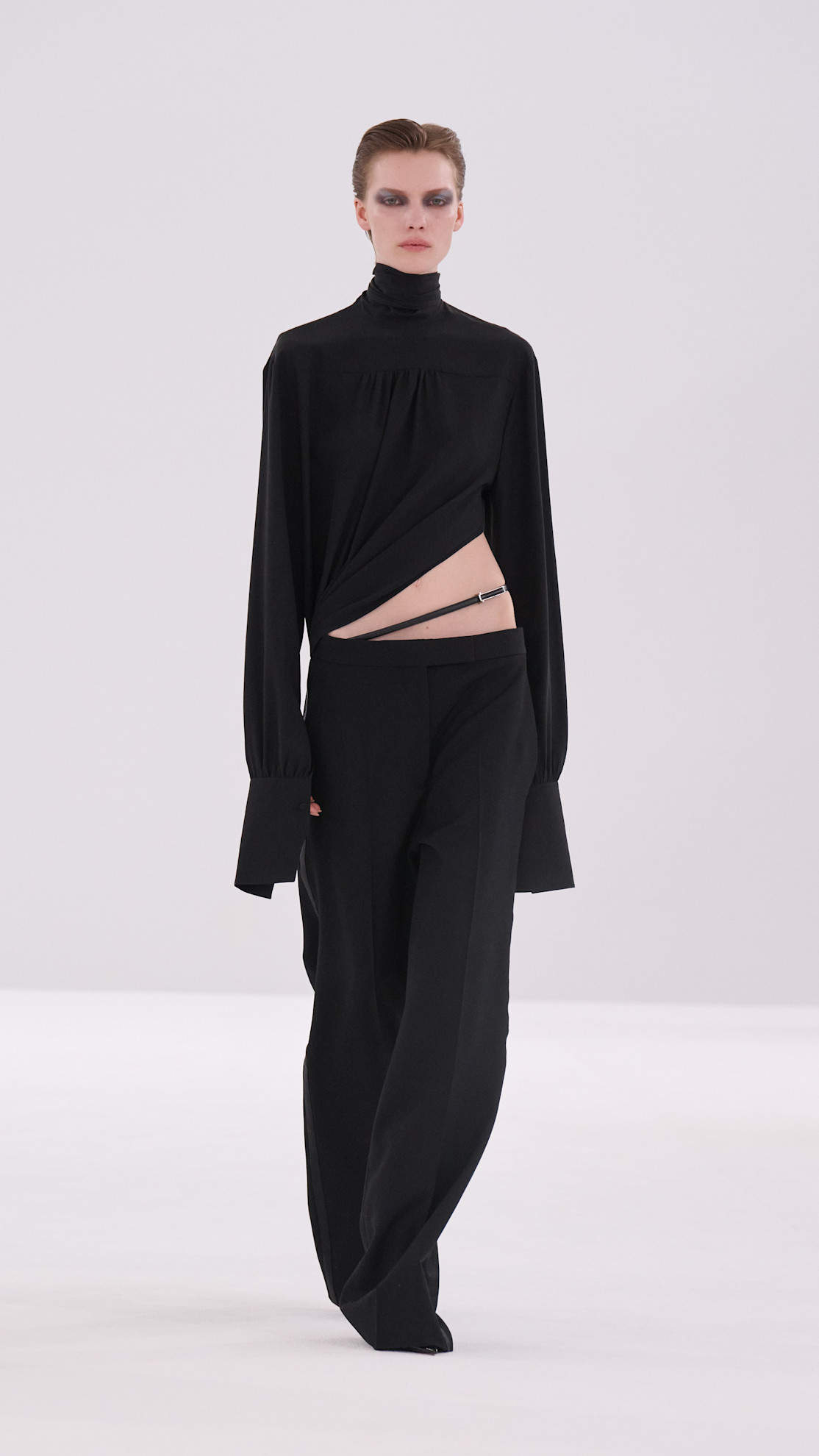 A model wore Bella hadid's full-coverage outfit on the Tom Ford Fall 2026 runway