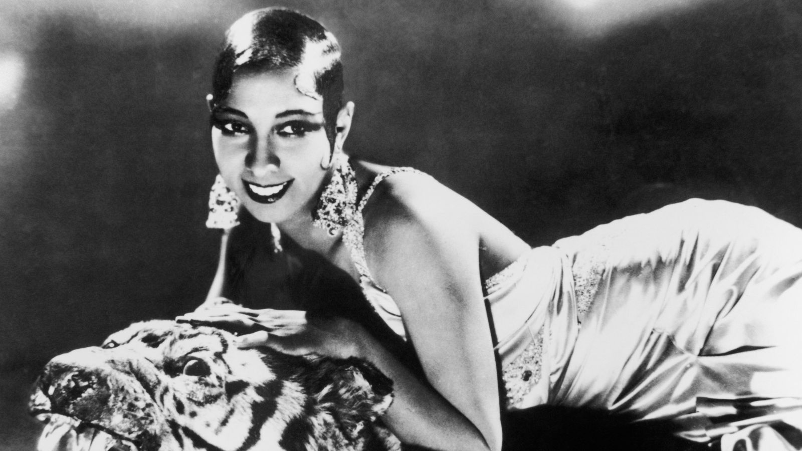 josephine baker in black and white