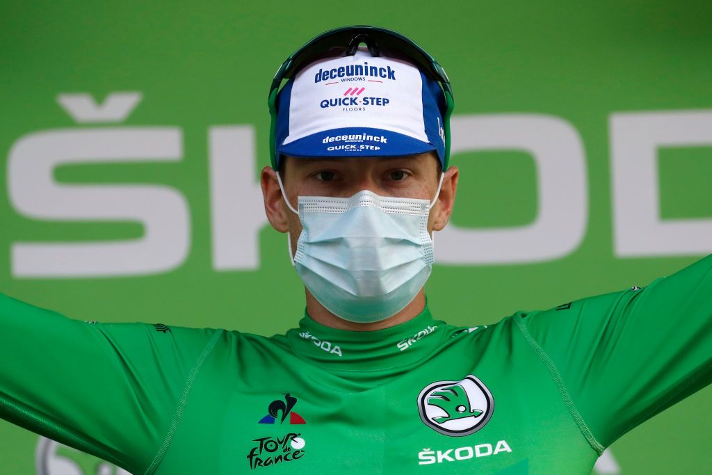 VILLARDDELANS FRANCE SEPTEMBER 15 Podium Sam Bennett of Ireland and Team Deceuninck QuickStep Green Points Jersey Celebration during the 107th Tour de France 2020 Stage 16 a 164km stage from La TourDuPin to VillardDeLans 1152m Auberge de la Cte 2000 TDF2020 LeTour on September 15 2020 in VillardDeLans France Photo by Christophe Ena PoolGetty Images