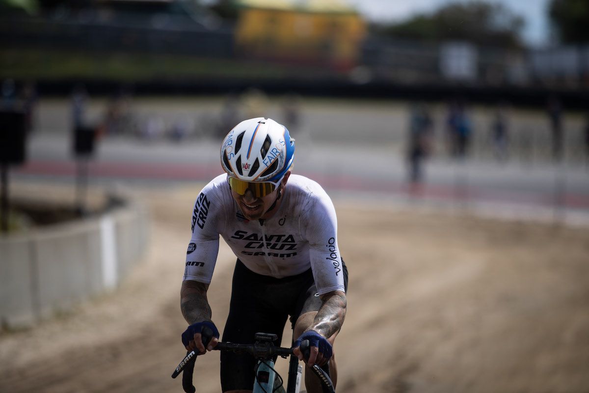 Keegan Swenson (Santa Cruz) on his way to winning Sea Otter Gravel 2025, the opening round of the Life Time Grand Prix series