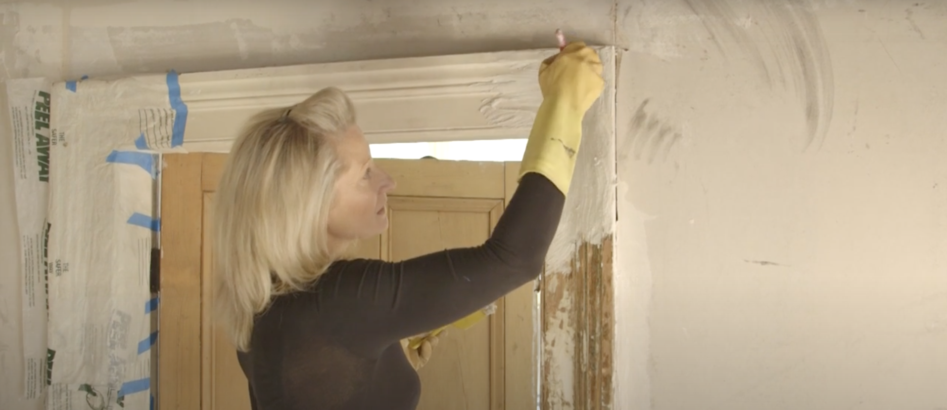 How To Remove Paint From Wood With Or Without Chemicals Or Vinegar 