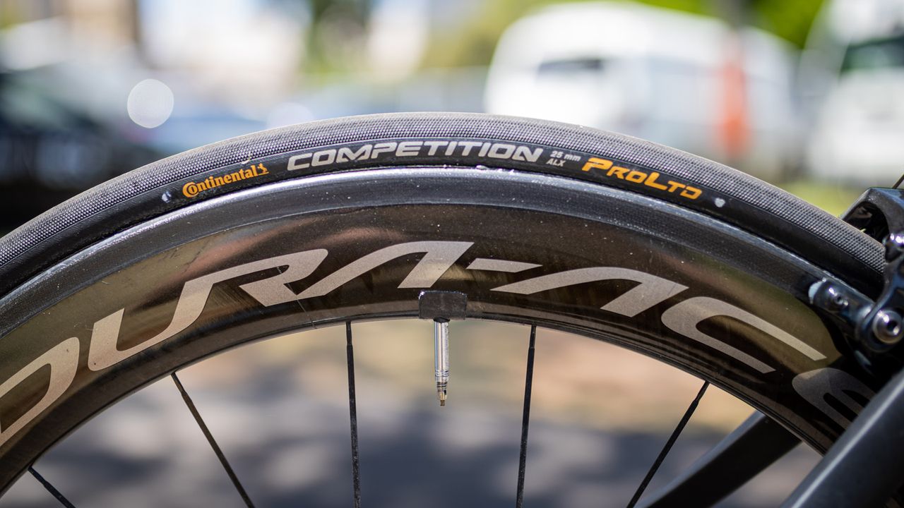 Luke Rowe's Pinarello Dogma F12 XLight