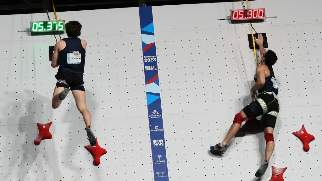 Samuel Watson competes with Noah Bratschi 