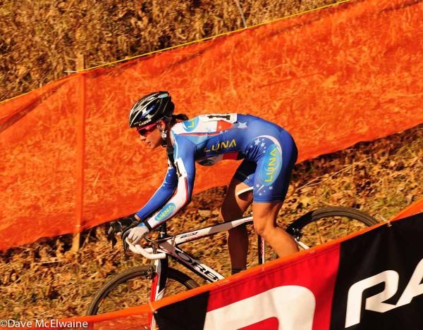 Katerina Nash (Luna Pro Team) descending .
