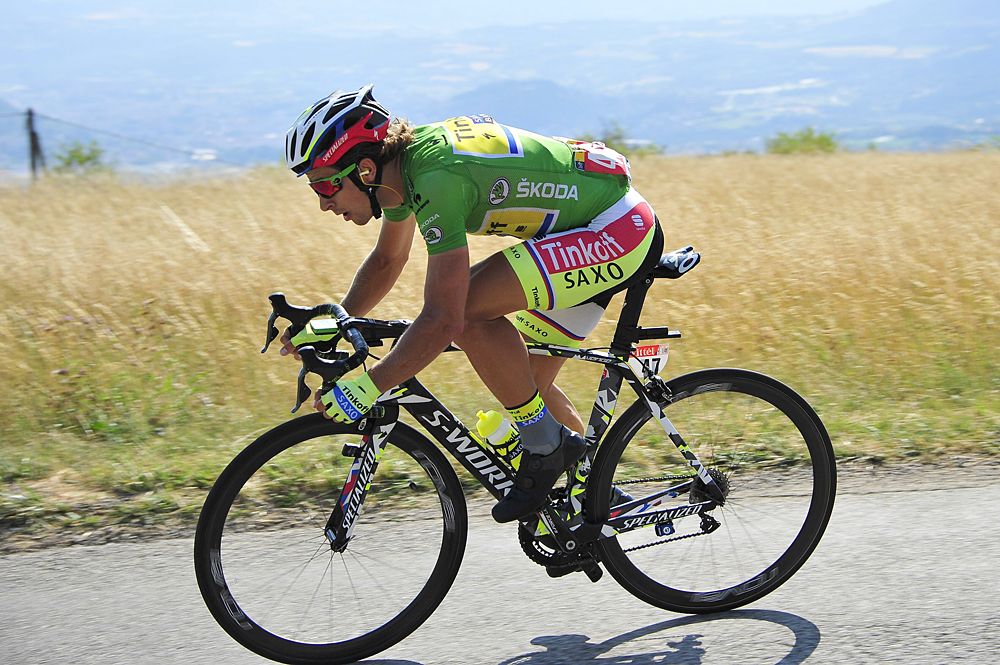 Peter Sagan (Tinkoff-Saxo) desperately chases solo rider Ruben Plaza (Lampre-Merida)