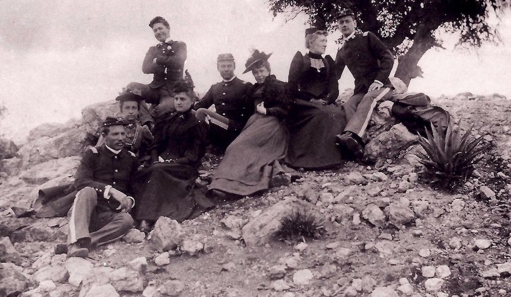 Where the Mountains Meet: Take a Tour of Historic Fort Bowie (Photos ...