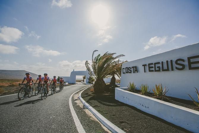 The 2015 Velocio-SRAM team trains in Lanzarote
