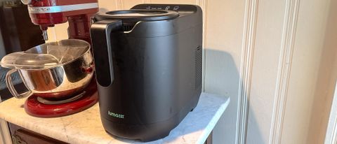 Luma composter on counter