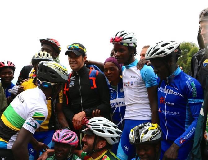 Tinkoff-Saxo climbs Mount Kilimanjaro