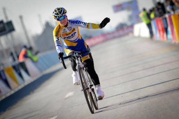 Pavla Havlikova (Telenet-Fidea) finished in third place.