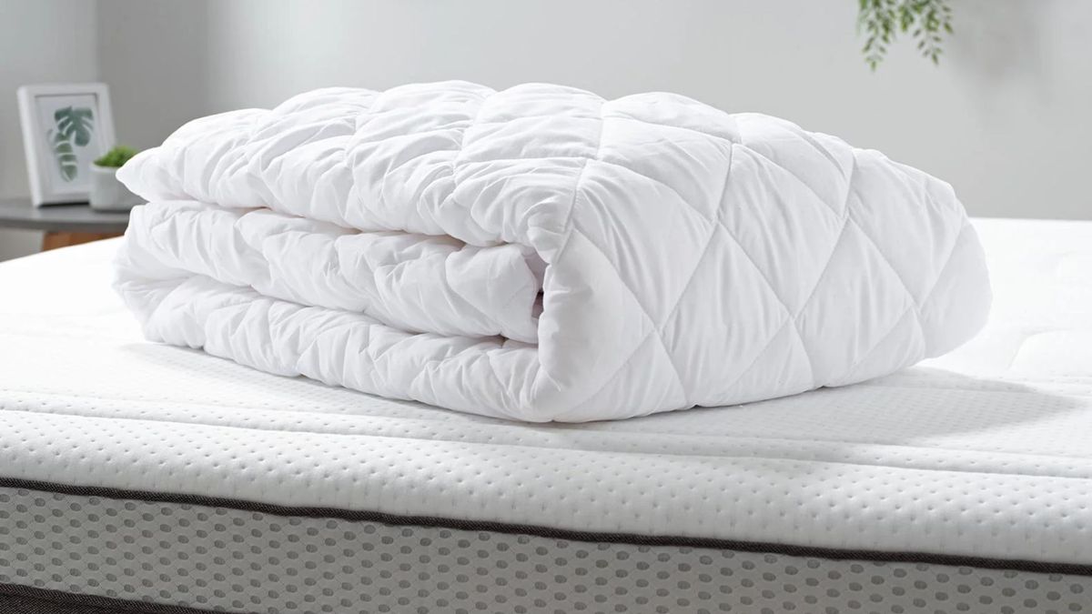 Faible entretien et luxueux, ce protège-matelas changera votre façon de dormir