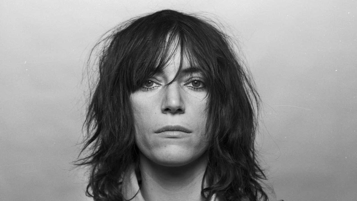 Patti Smith headshot