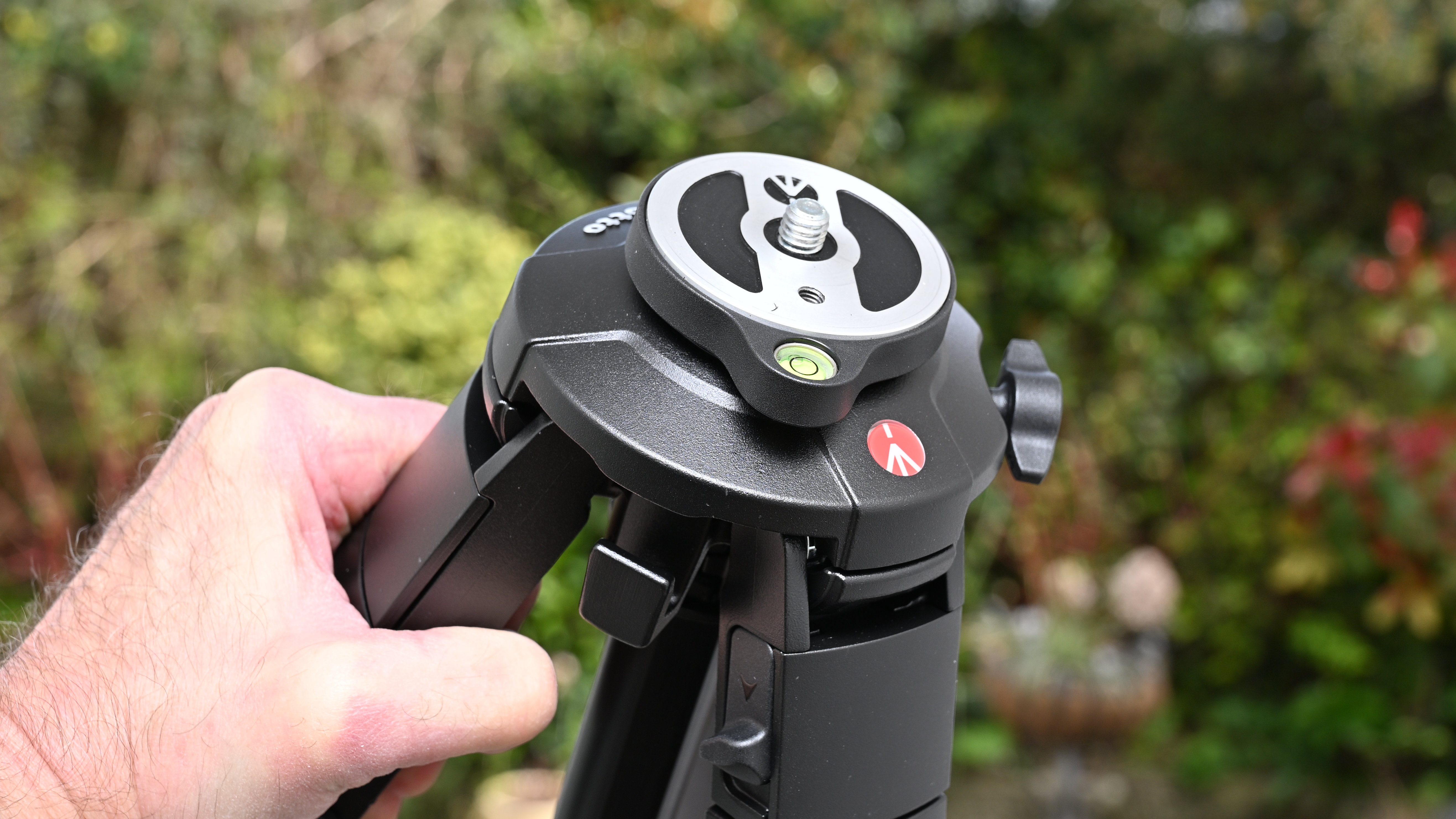 Manfrotto ONE Photo tripod product shot