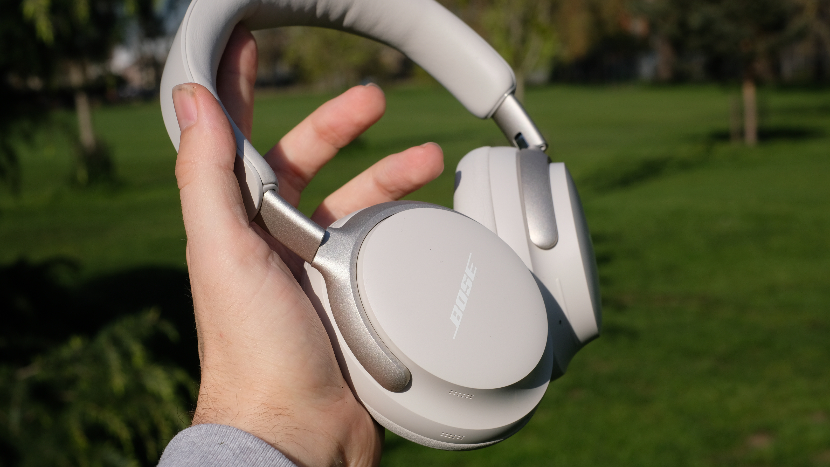 Photograph of Bose QuietComfort Ultra Headphones in white