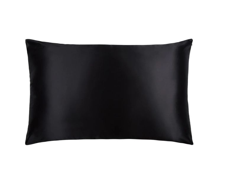 9 reasons you should switch to a silk pillowcase