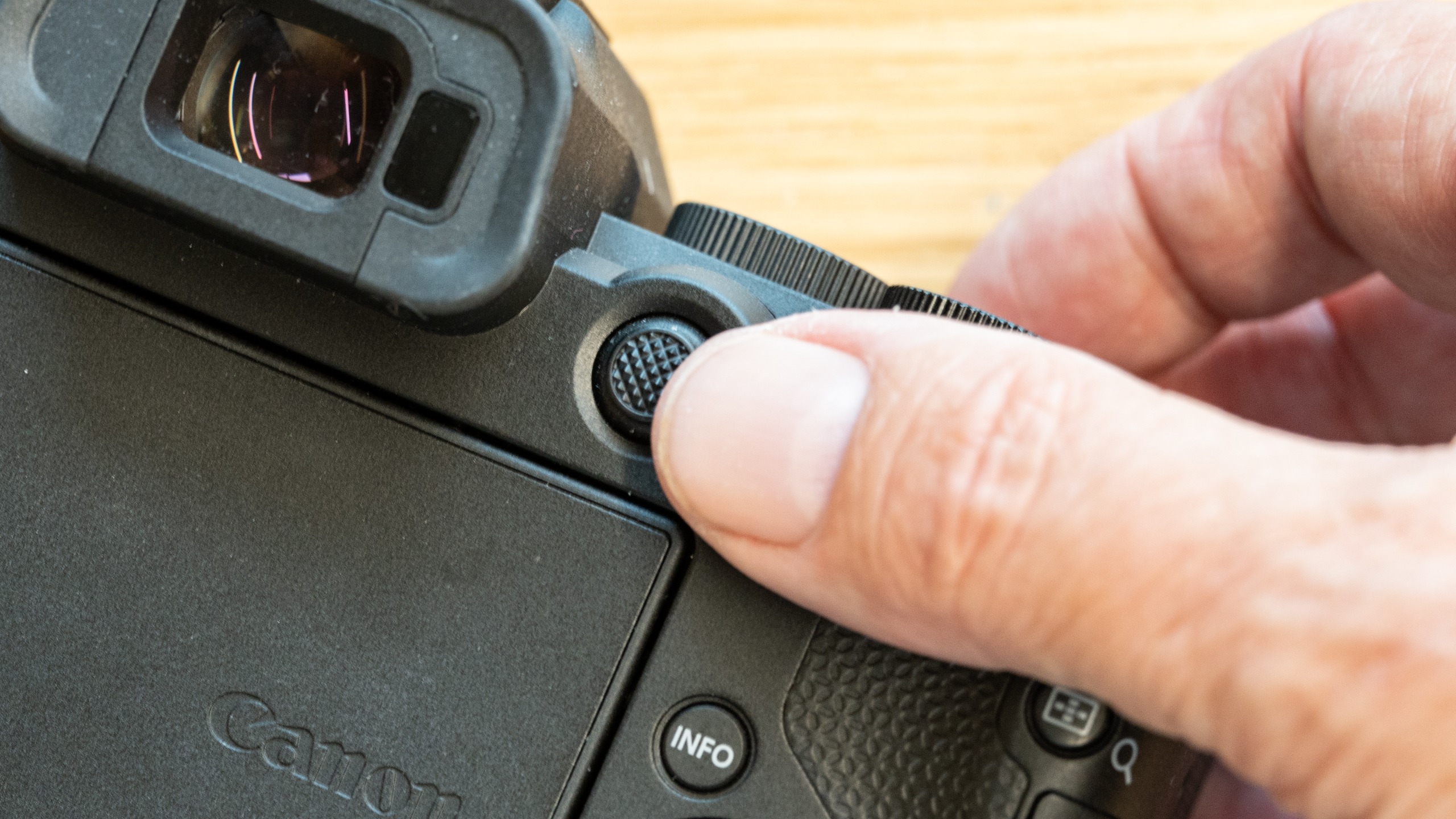 Canon EOS R8 Mark II